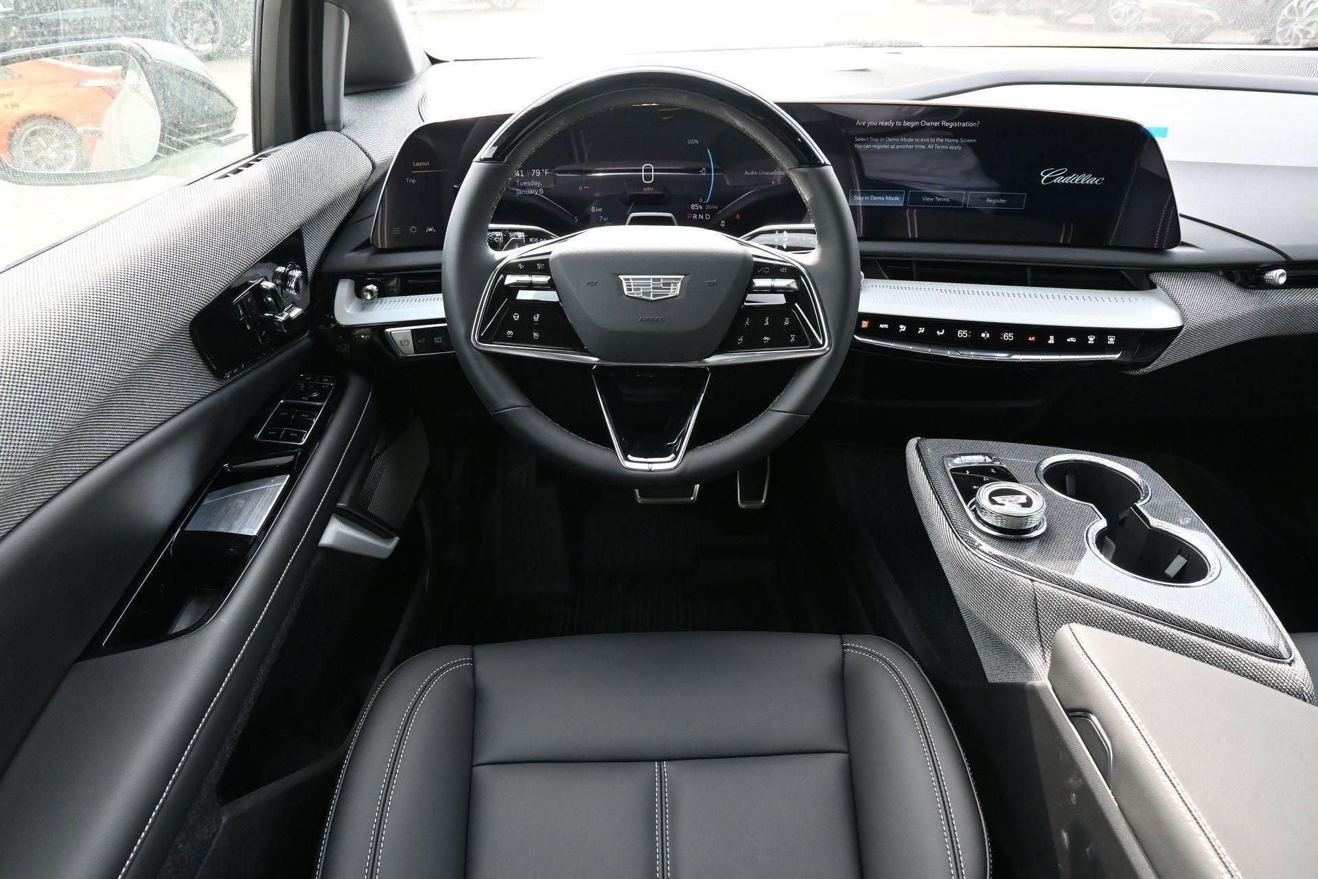 New 2026 Cadillac Optiq Sport 1 w/ LPO, Floor Liner Package image 70