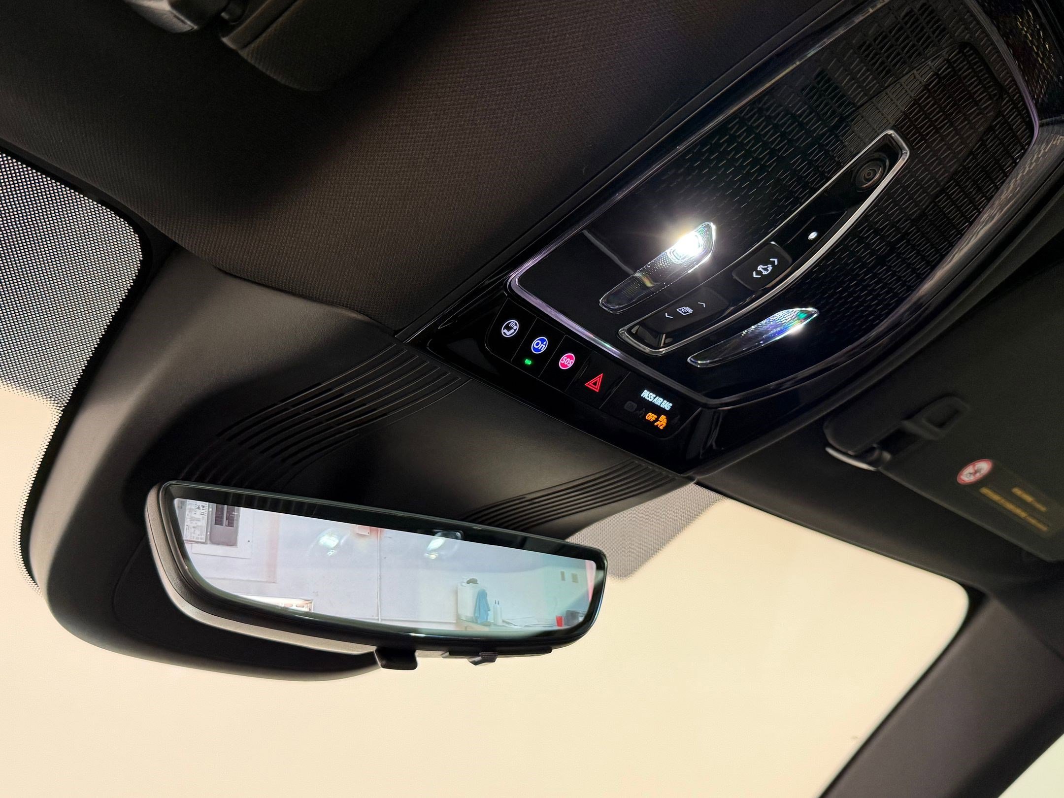 New 2026 Cadillac Vistiq Sport image 21