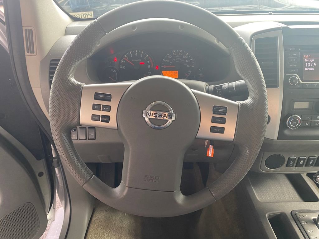 Used 2015 Nissan Frontier SV w/ SV Value Truck Package RWD image 13