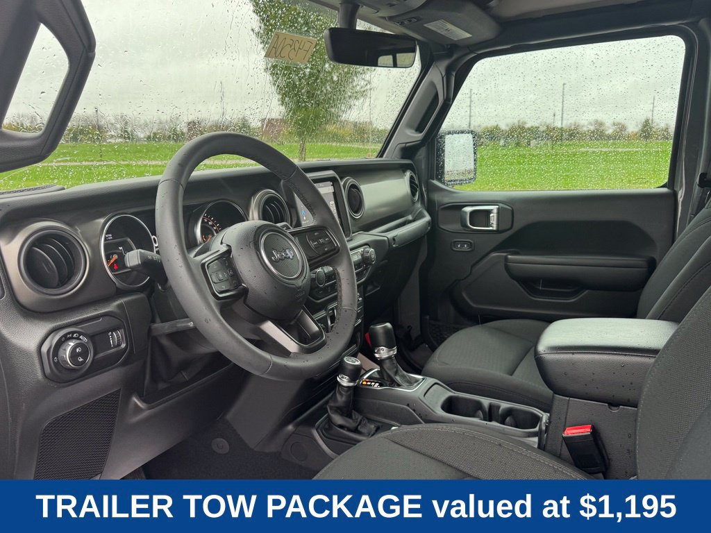 Used 2023 Jeep Gladiator Sport AWD/4WD image 9