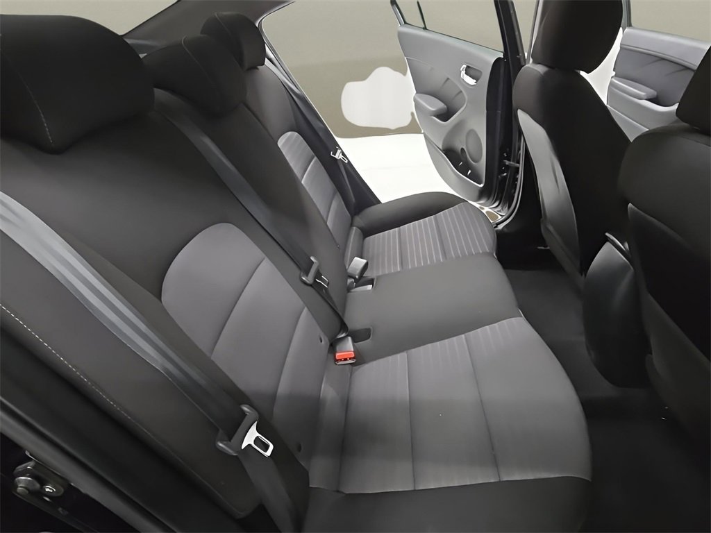 Used 2018 Kia Forte S image 17