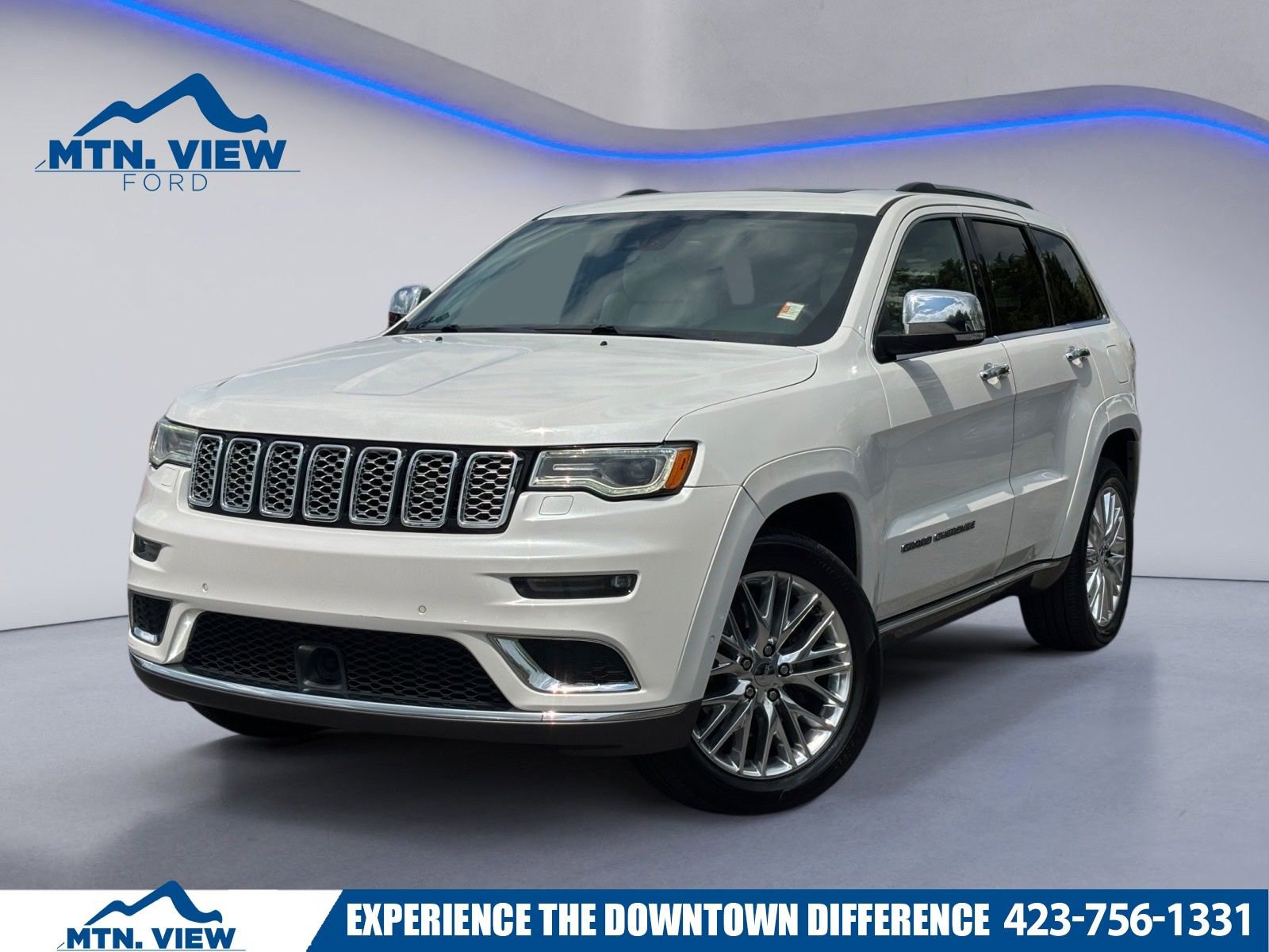 Used 2017 Jeep Grand Cherokee Summit AWD/4WD image 1
