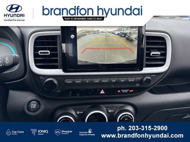 Certified 2025 Hyundai Venue Limited FWD image 20