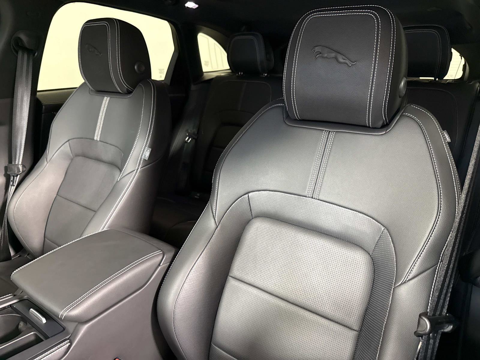 Certified 2026 Jaguar F-PACE R-Dynamic S AWD/4WD image 20