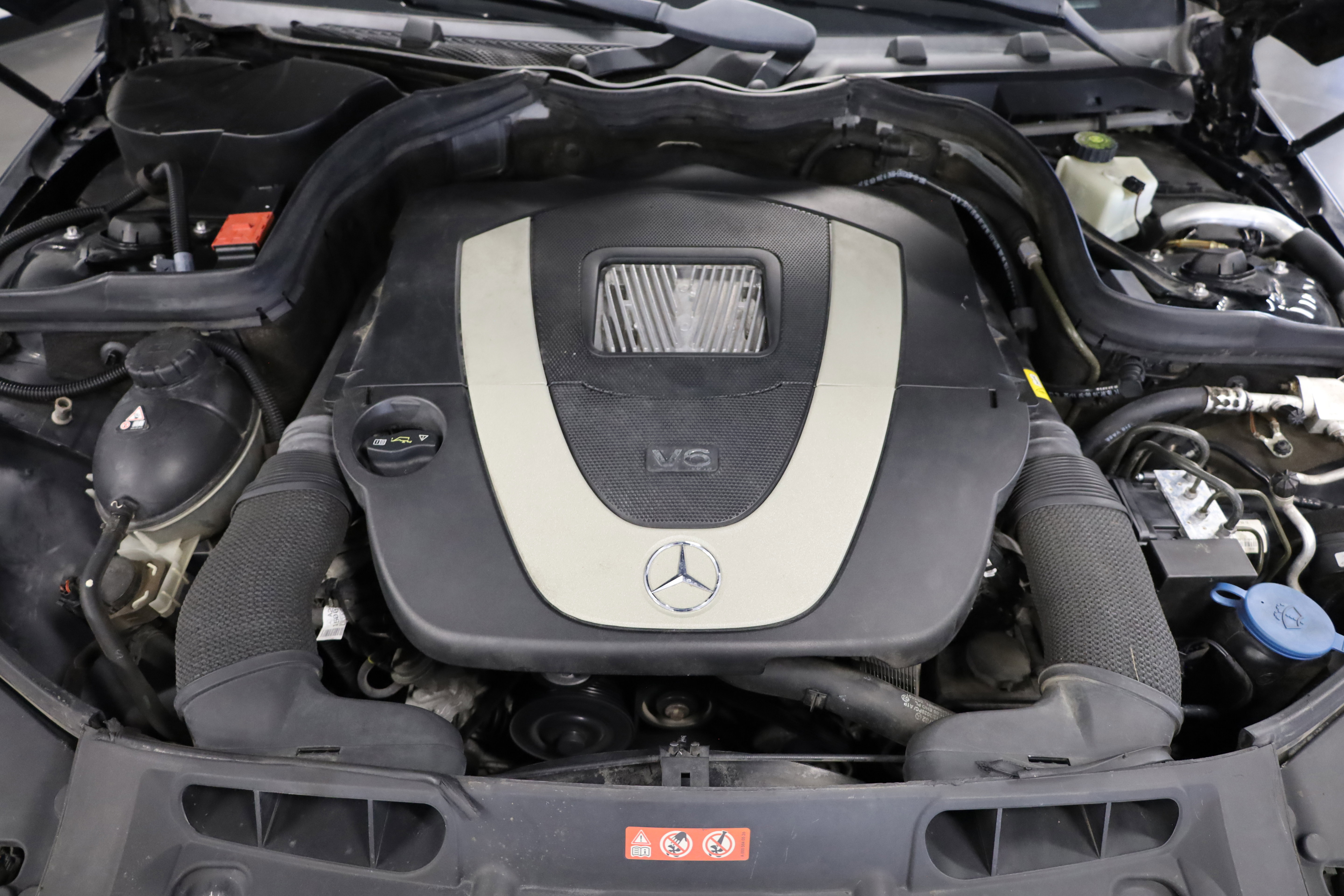 Used 2011 Mercedes-Benz C 300 4MATIC Sedan image 36