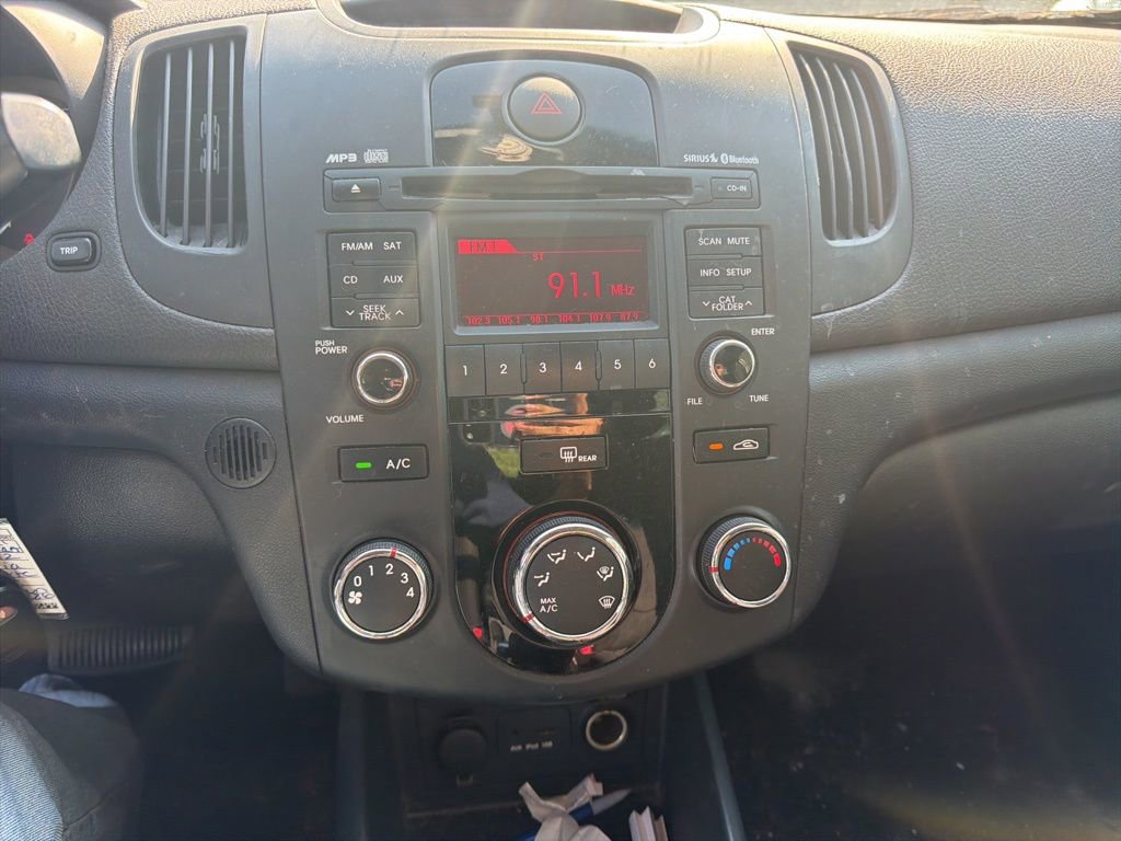 Used 2012 Kia Forte EX image 12