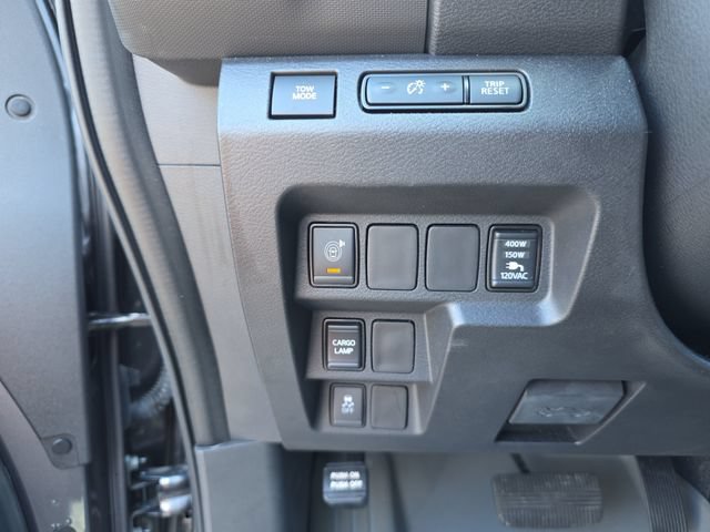 Used 2024 Nissan Frontier SV w/ SV Convenience Package RWD image 19