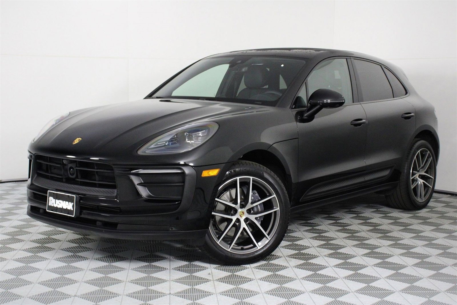 Certified 2025 Porsche Macan