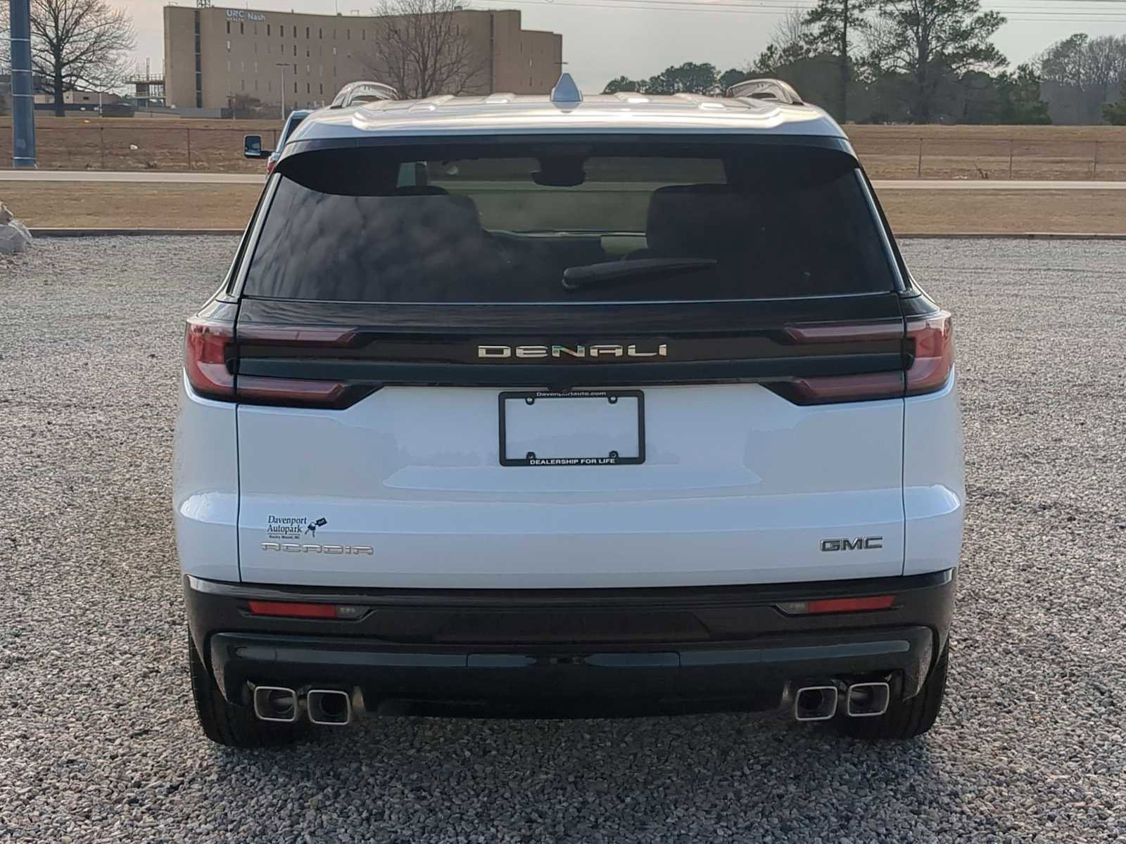 New 2026 GMC Acadia Denali Ultimate w/ LPO, Floor Liner Package image 7