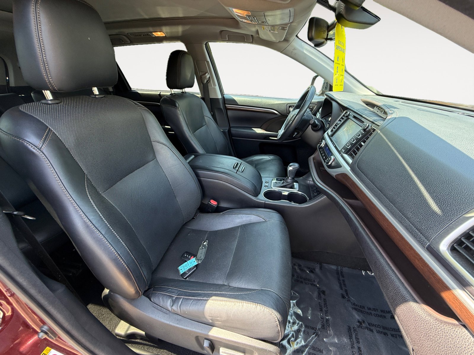 Used 2016 Toyota Highlander Limited image 19