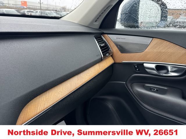 Used 2022 Volvo XC90 T6 Momentum w/ Advanced Package image 27
