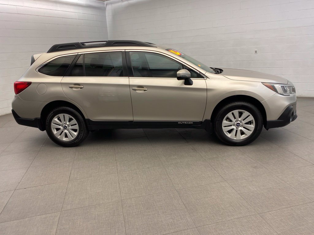 Used 2018 Subaru Outback 2.5i Premium AWD/4WD image 5