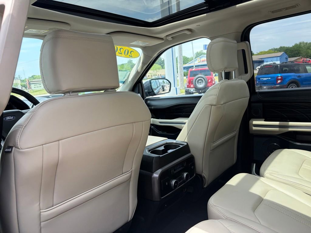 Used 2020 Ford Expedition Platinum AWD/4WD image 16