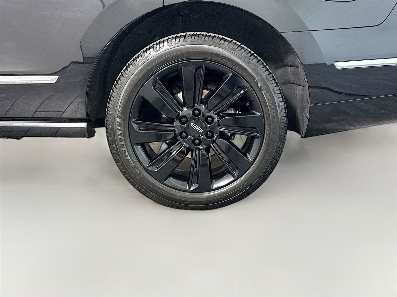 Used 2023 Lincoln Navigator Reserve AWD/4WD image 39