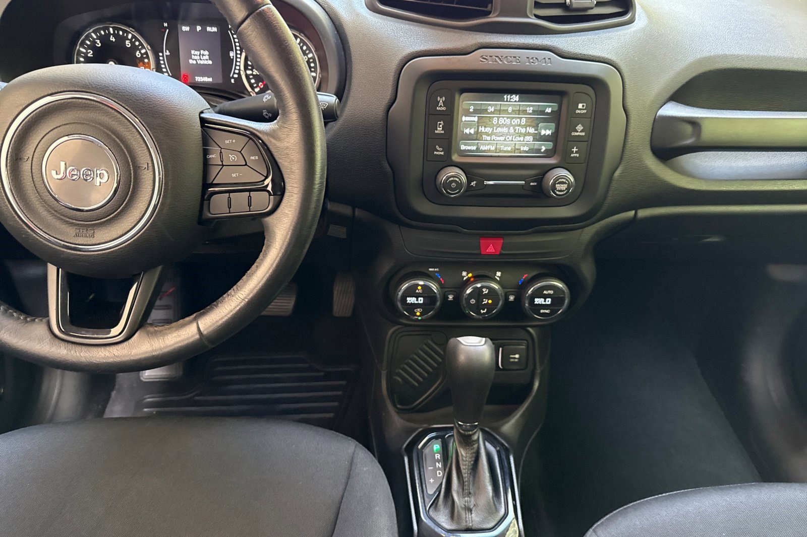 Used 2017 Jeep Renegade Altitude FWD image 28