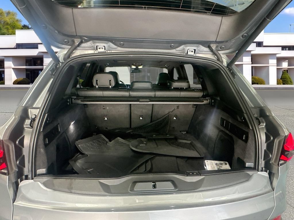Used 2024 BMW X5 xDrive50e AWD/4WD image 28