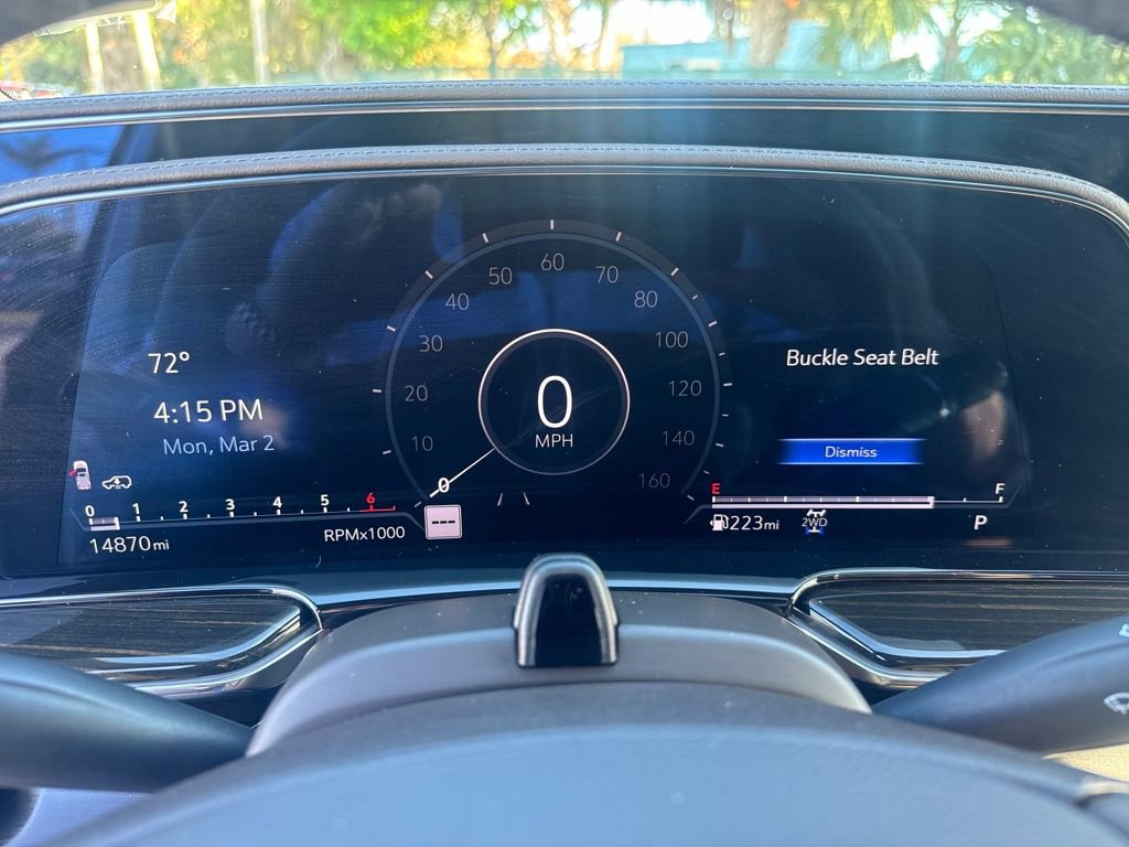 Used 2023 Cadillac Escalade Premium Luxury w/ Performance Package image 16