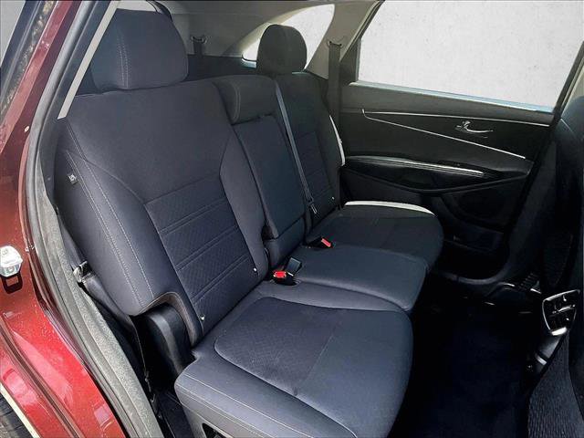 Used 2019 Kia Sorento LX image 28