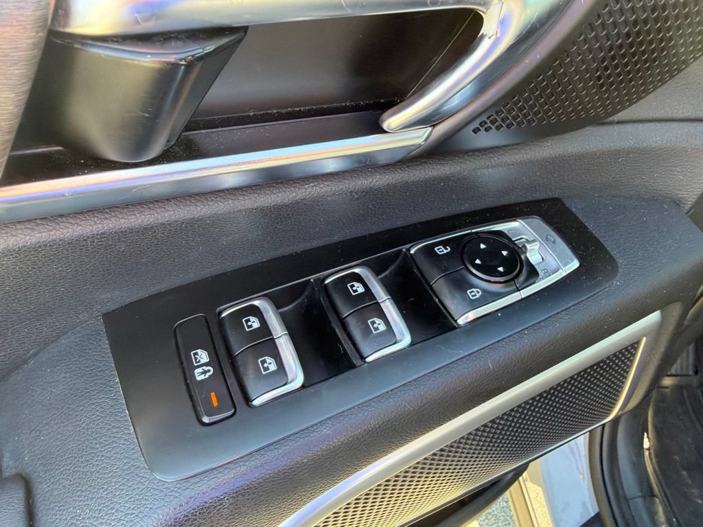Used 2022 Kia Telluride EX w/ EX Premium Package AWD/4WD image 17