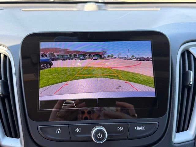 Used 2024 Chevrolet Malibu LT image 17