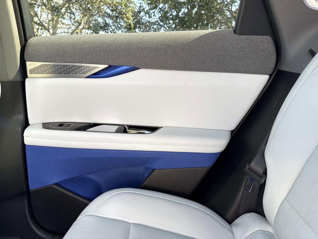 New 2026 Cadillac Optiq Luxury 2 image 15