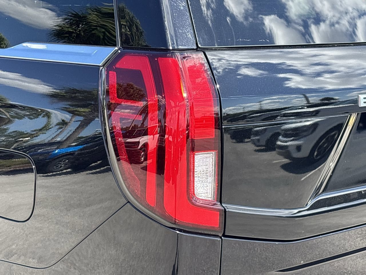 Certified 2025 Ford Expedition Active AWD/4WD image 7