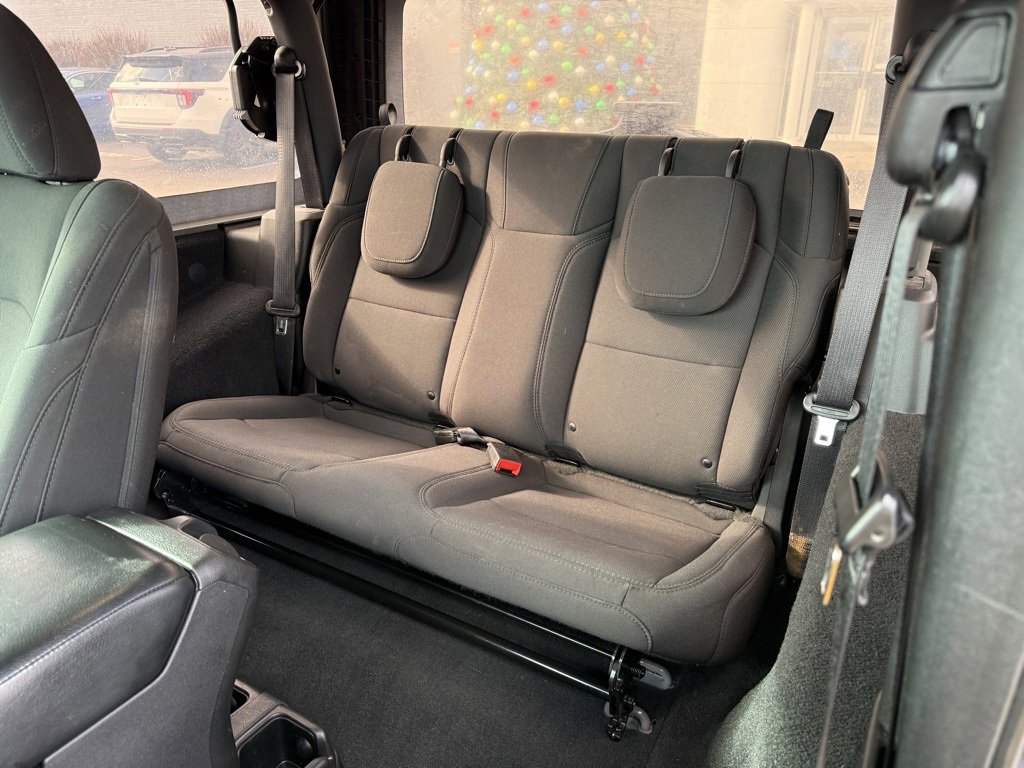 Used 2022 Jeep Wrangler Willys image 24