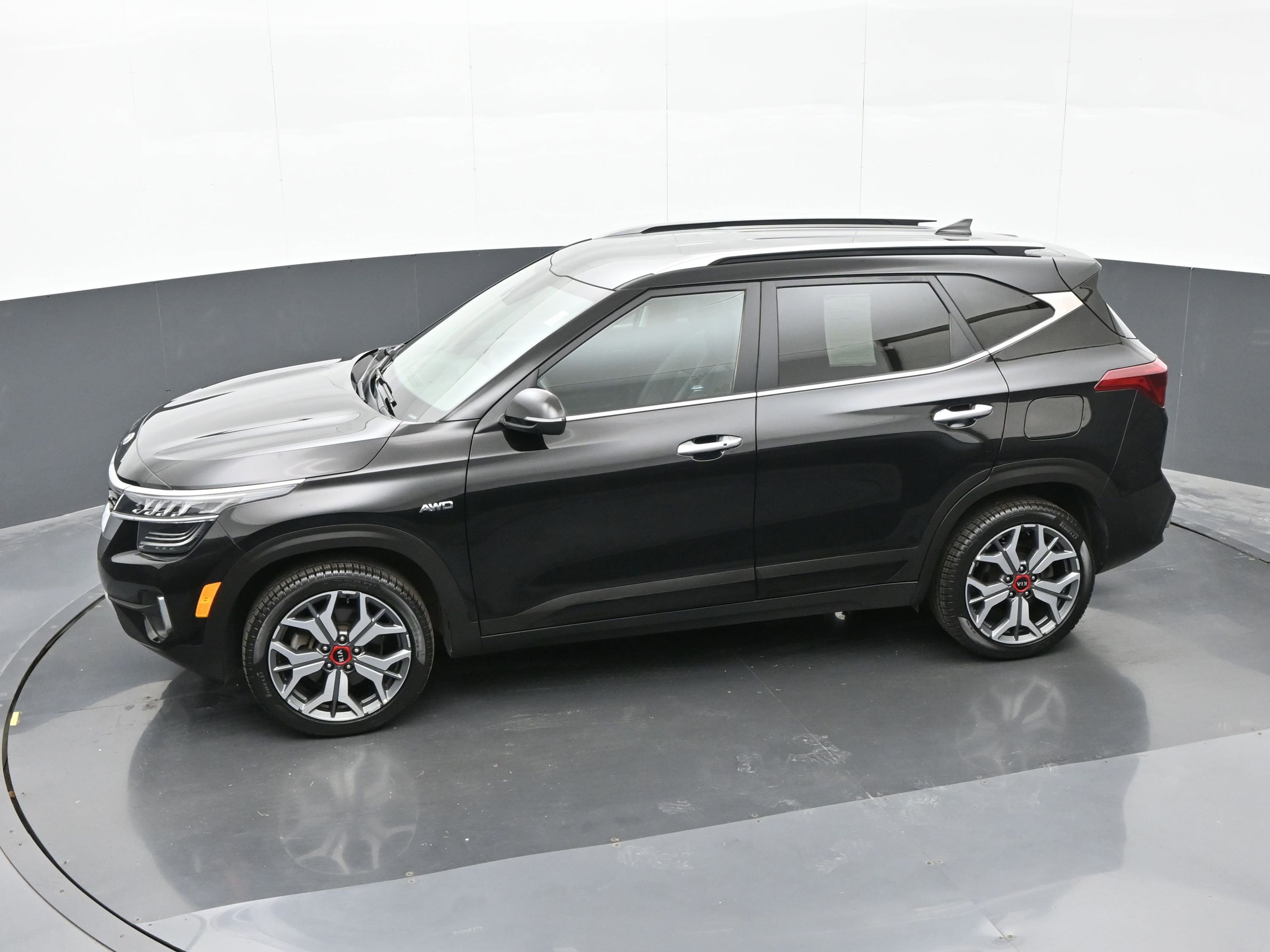 Used 2021 Kia Seltos SX image 32