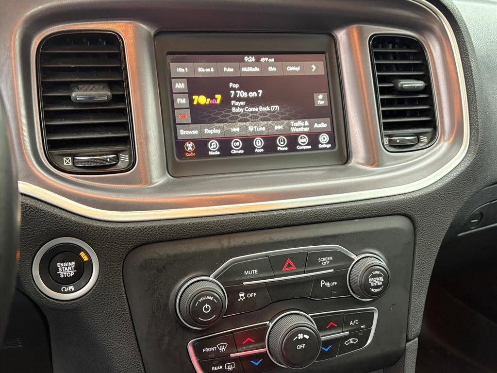 Used 2019 Dodge Charger SXT image 9