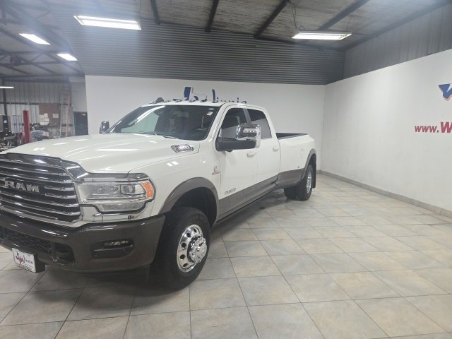 Used 2024 RAM 3500 Limited w/ Safety Group image 7