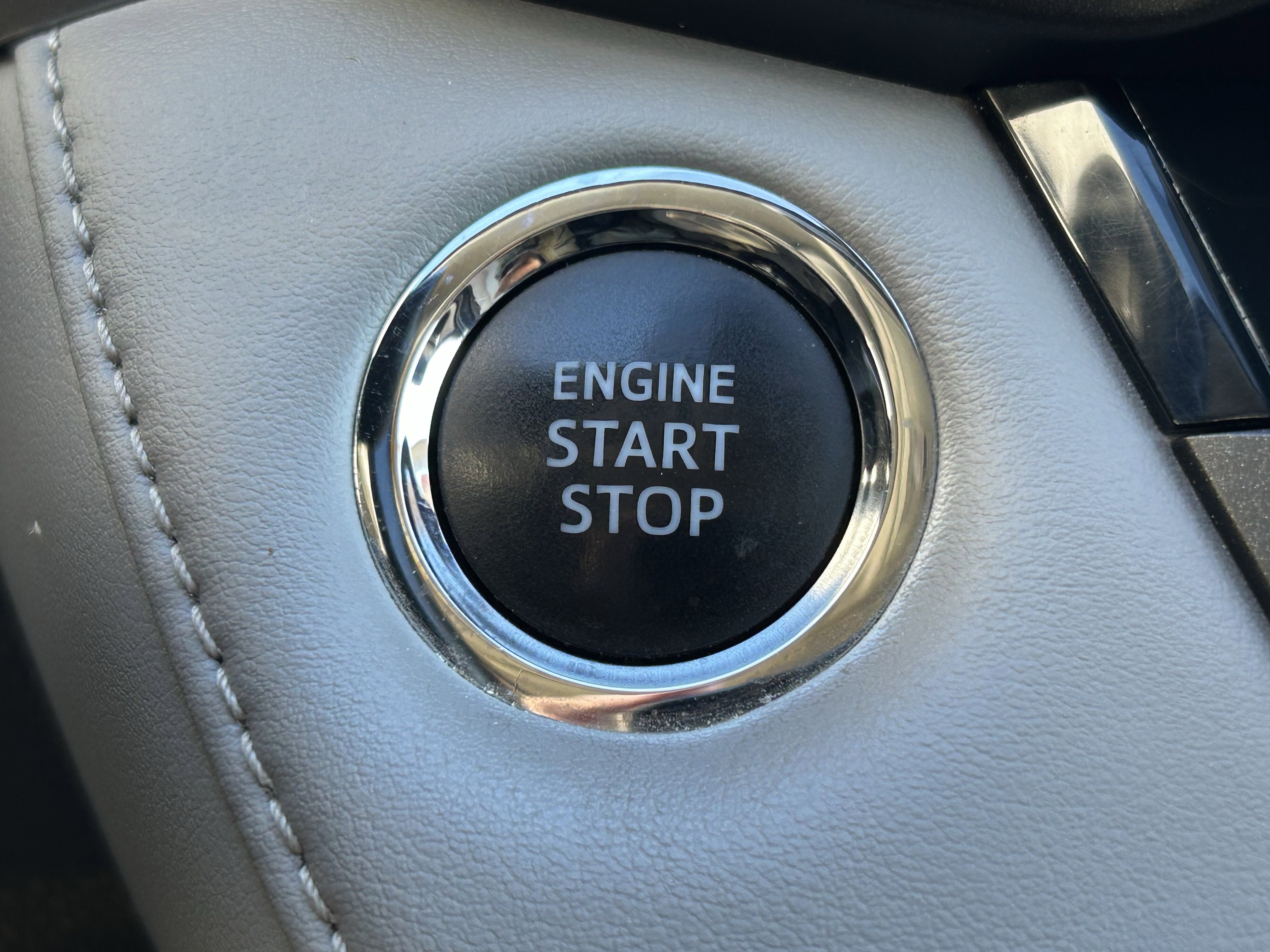 Certified 2018 Toyota RAV4 XLE image 30