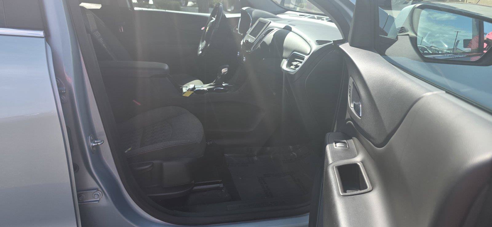 Used 2022 Chevrolet Equinox LT AWD/4WD image 14
