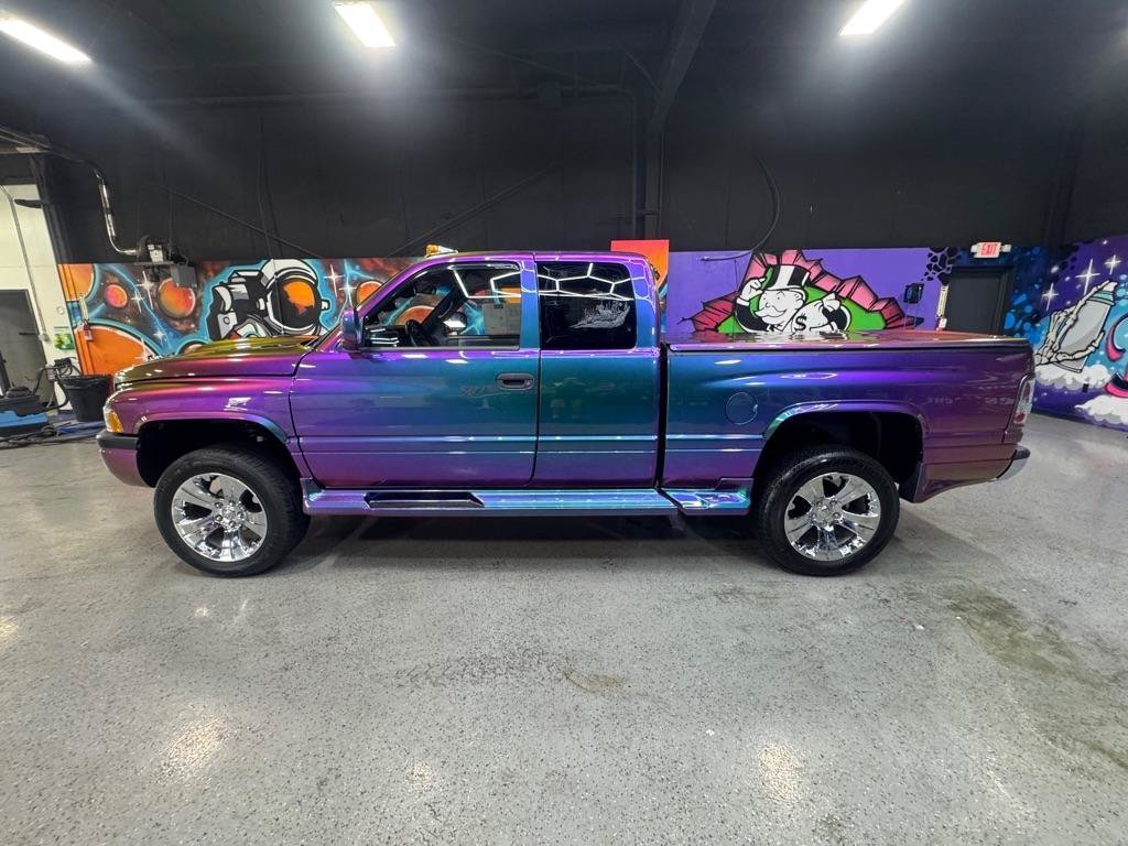 Used 1997 Dodge Ram 1500 Truck 4x4 Club Cab image 2
