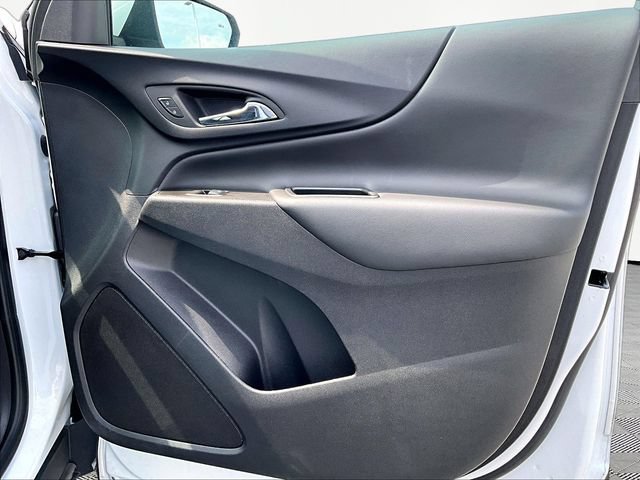 Used 2024 Chevrolet Equinox LT FWD image 12