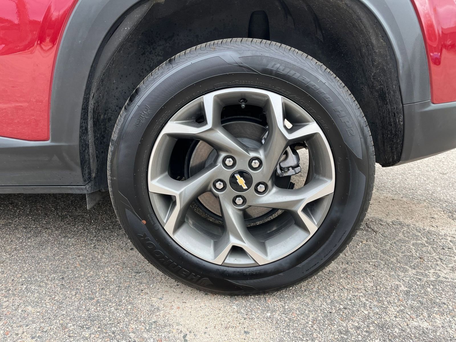 Used 2025 Chevrolet Trax LT w/ LT Convenience Package image 28