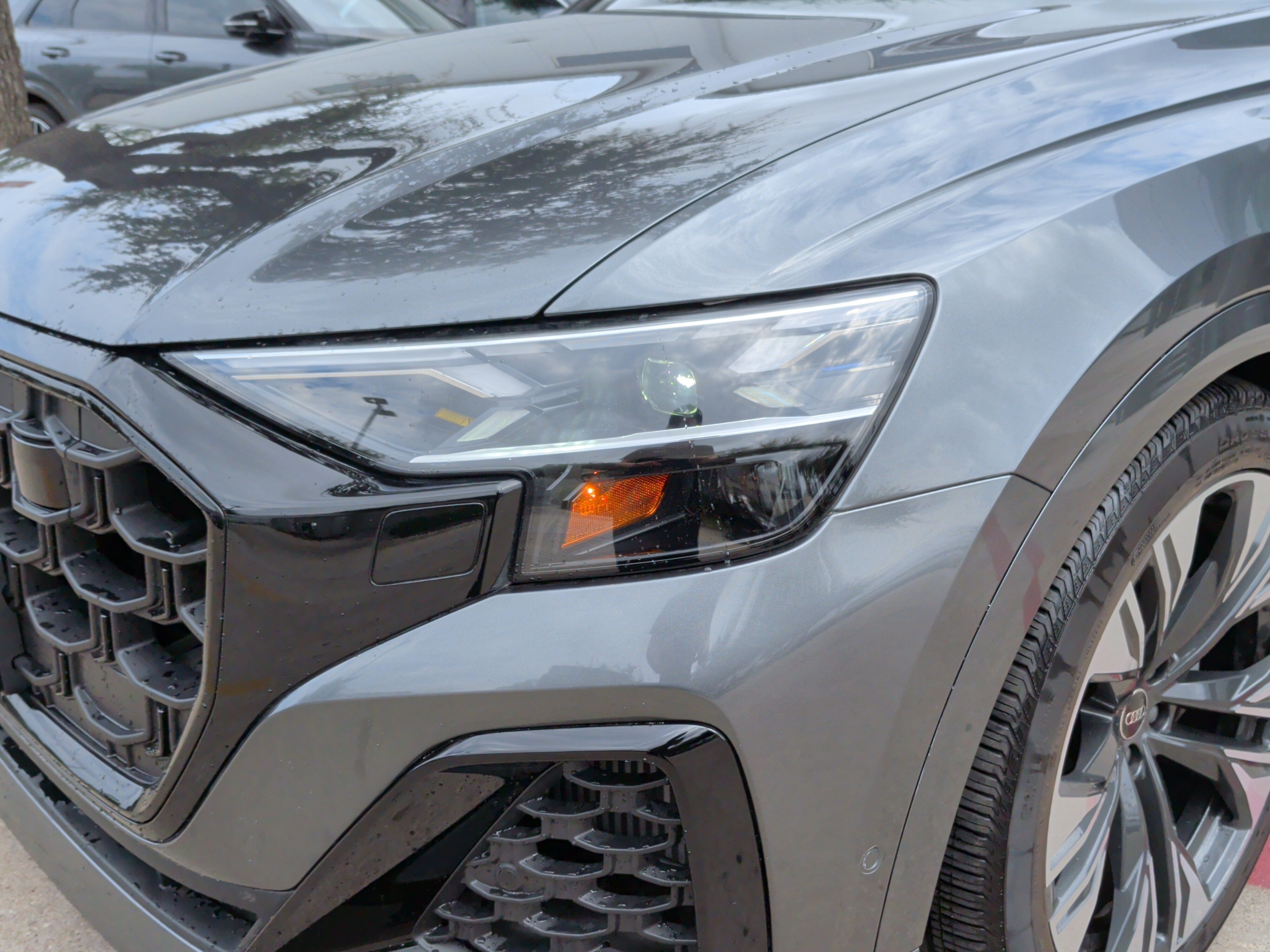 Certified 2025 Audi Q8 Prestige AWD/4WD image 6