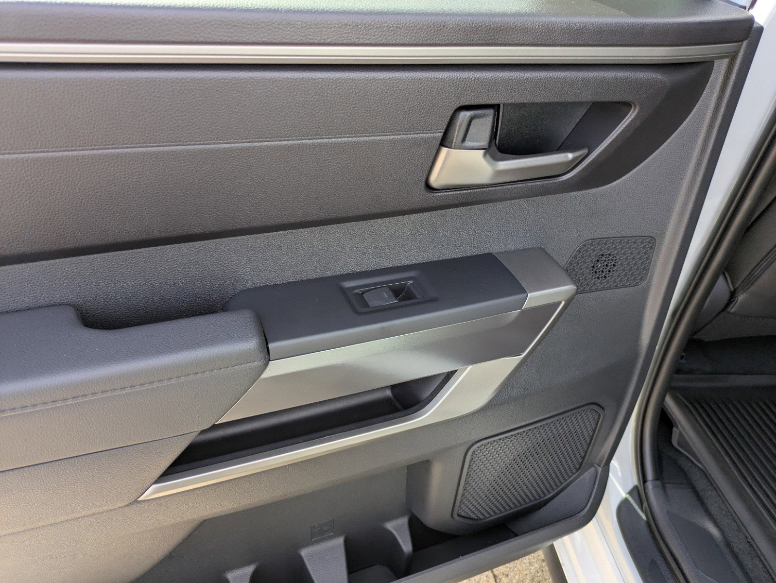 New 2025 Toyota Tundra SR5 image 15