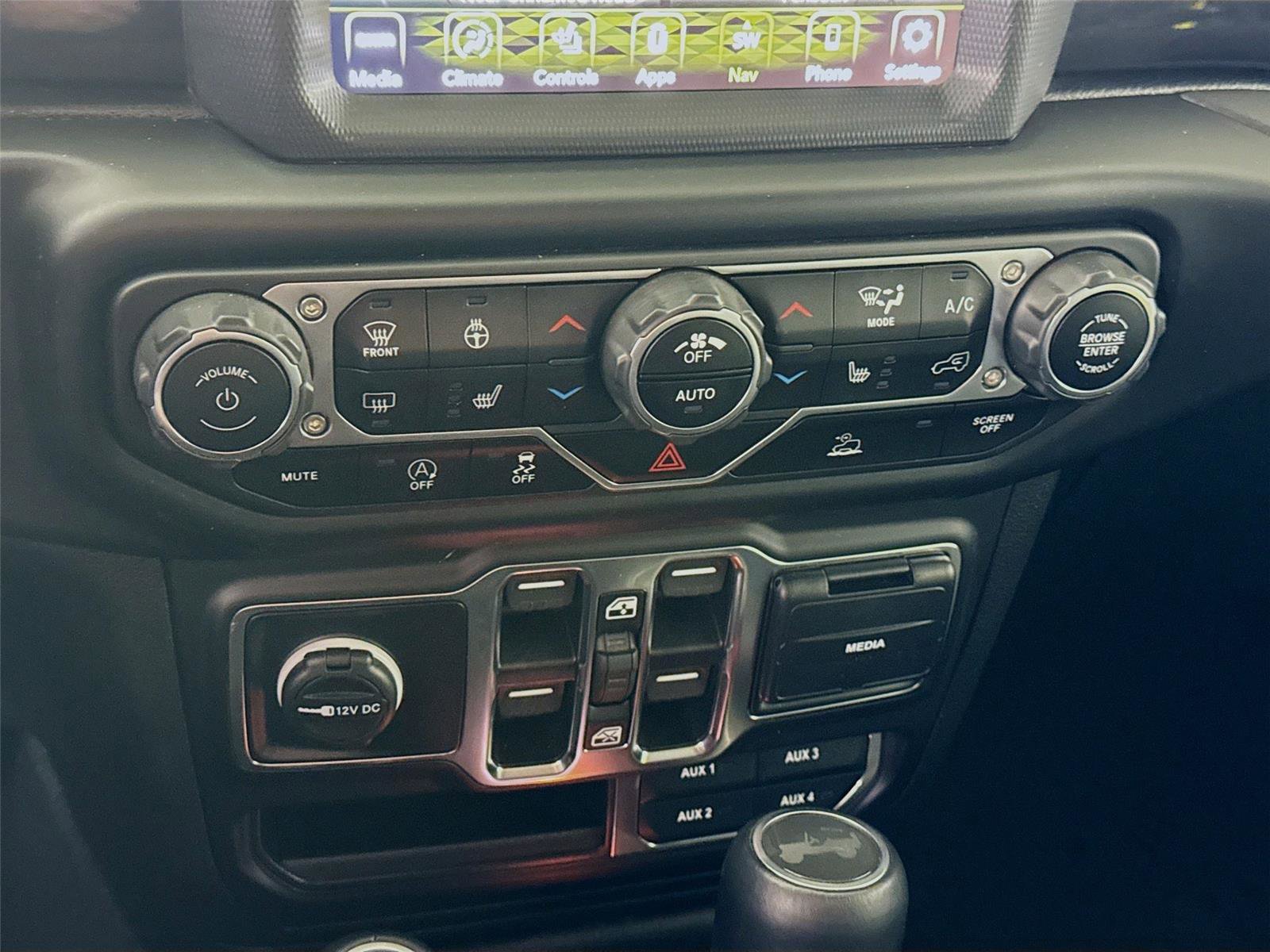 Used 2023 Jeep Wrangler Unlimited Sahara image 10