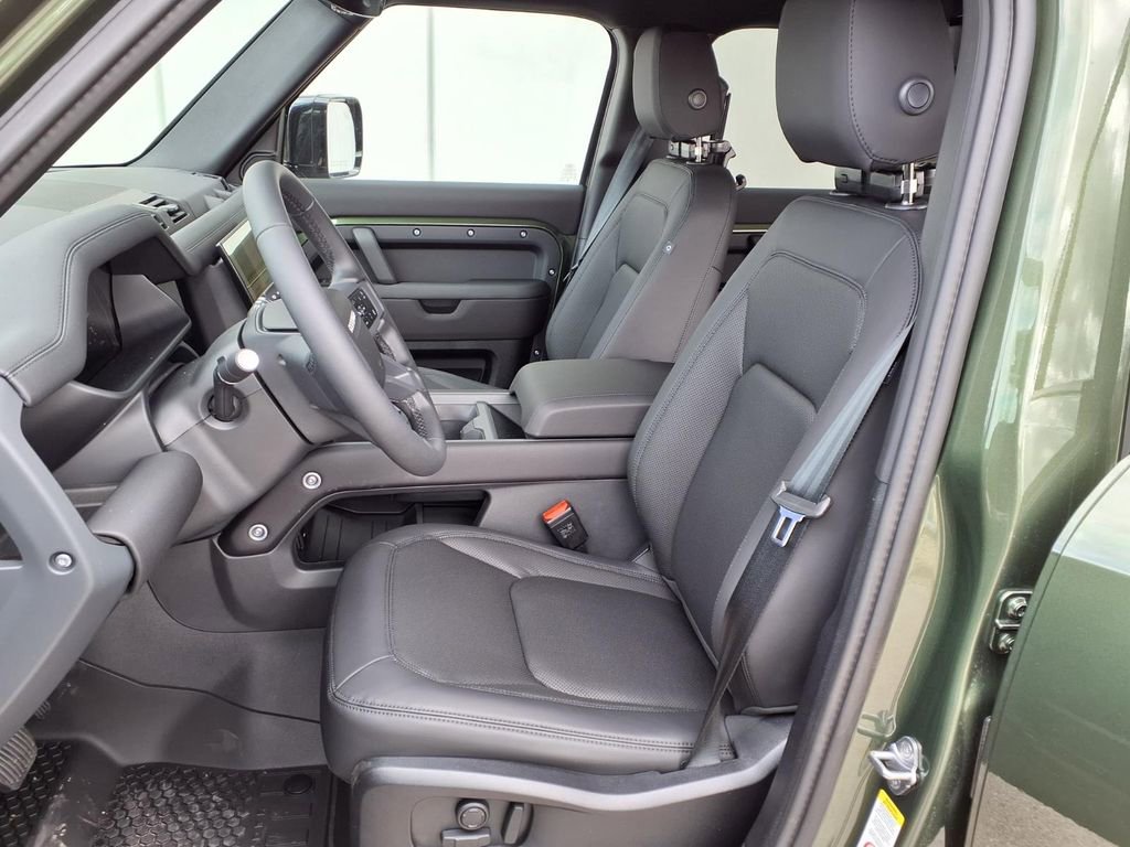 New 2026 Land Rover Defender 110 S AWD/4WD image 10