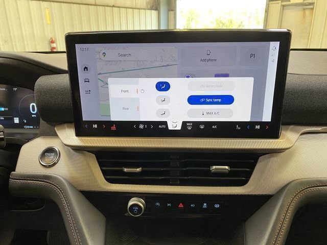 Used 2025 Ford Explorer Active image 44