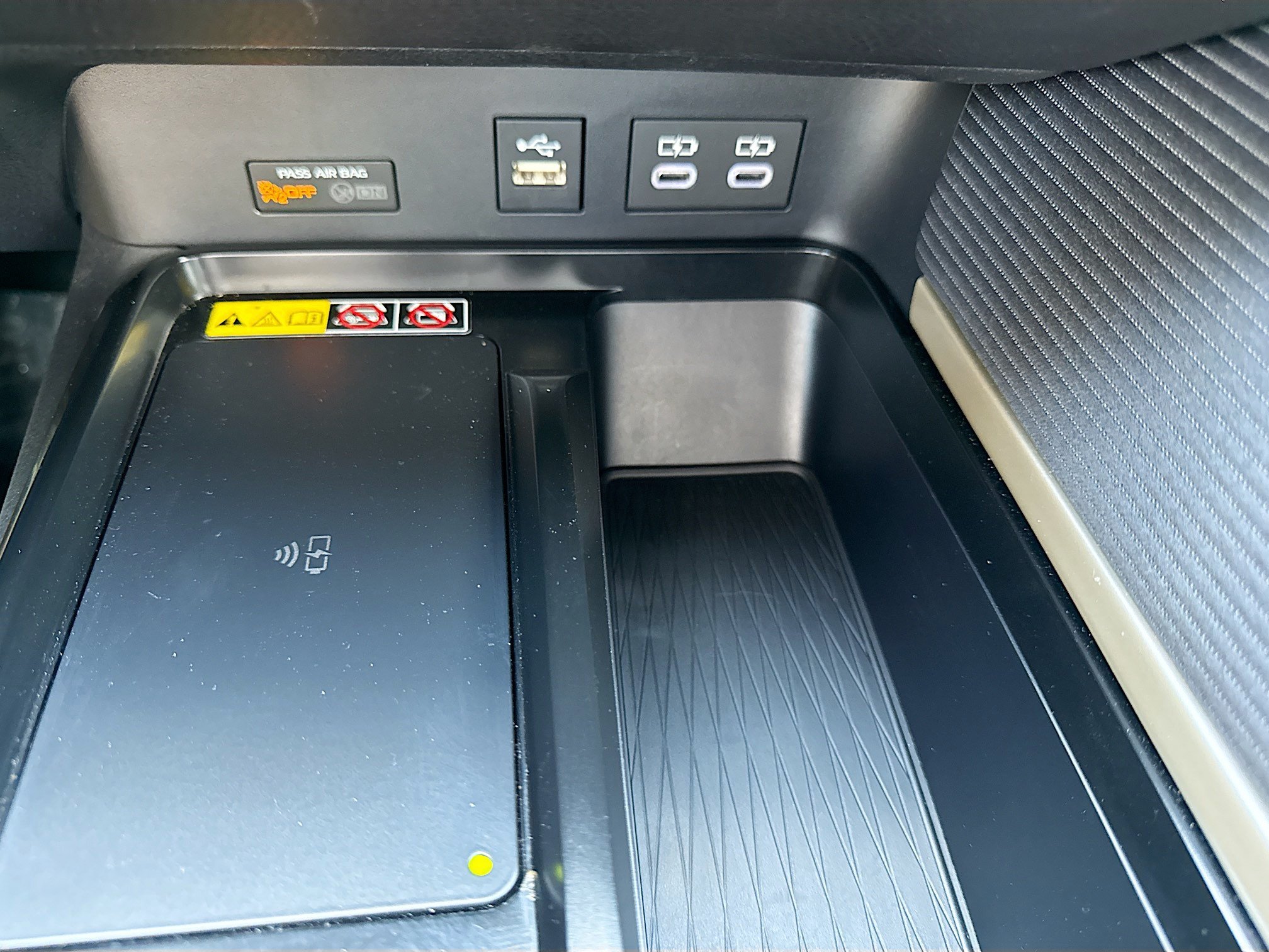 Used 2026 Toyota Camry SE w/ Multimedia Upgrade Package FWD image 29