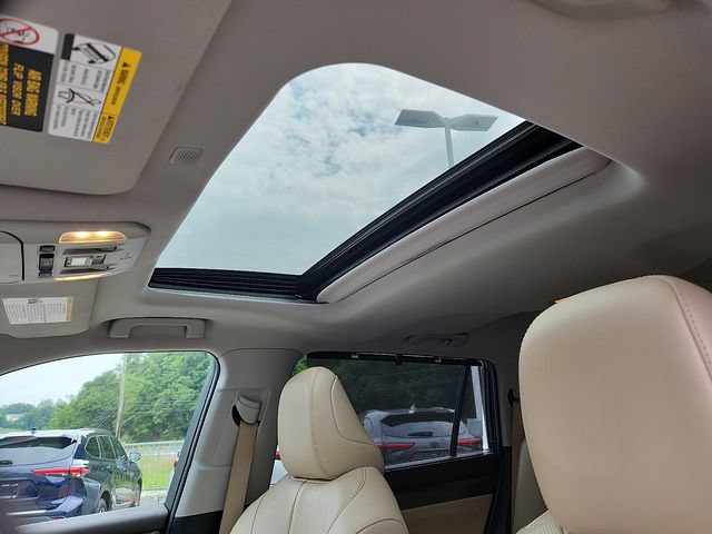Certified 2020 Toyota Highlander Limited AWD/4WD image 14