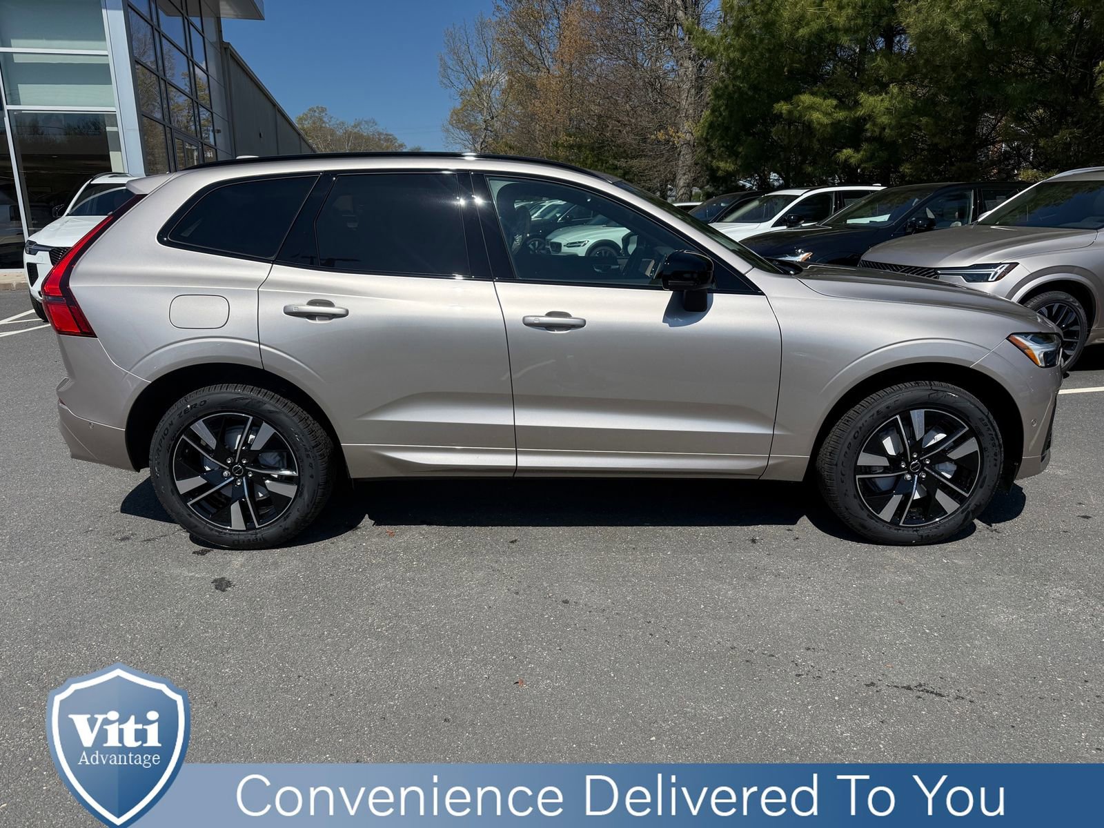 New 2026 Volvo XC60 B5 Plus w/ Protection Package Premier AWD/4WD image 9