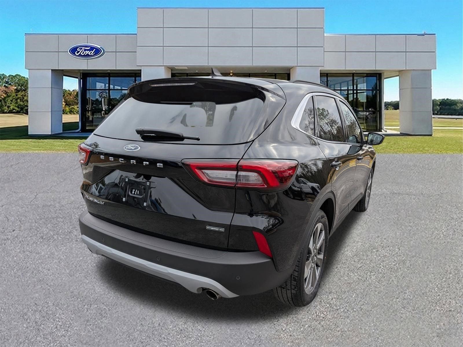 Certified 2025 Ford Escape Platinum image 4