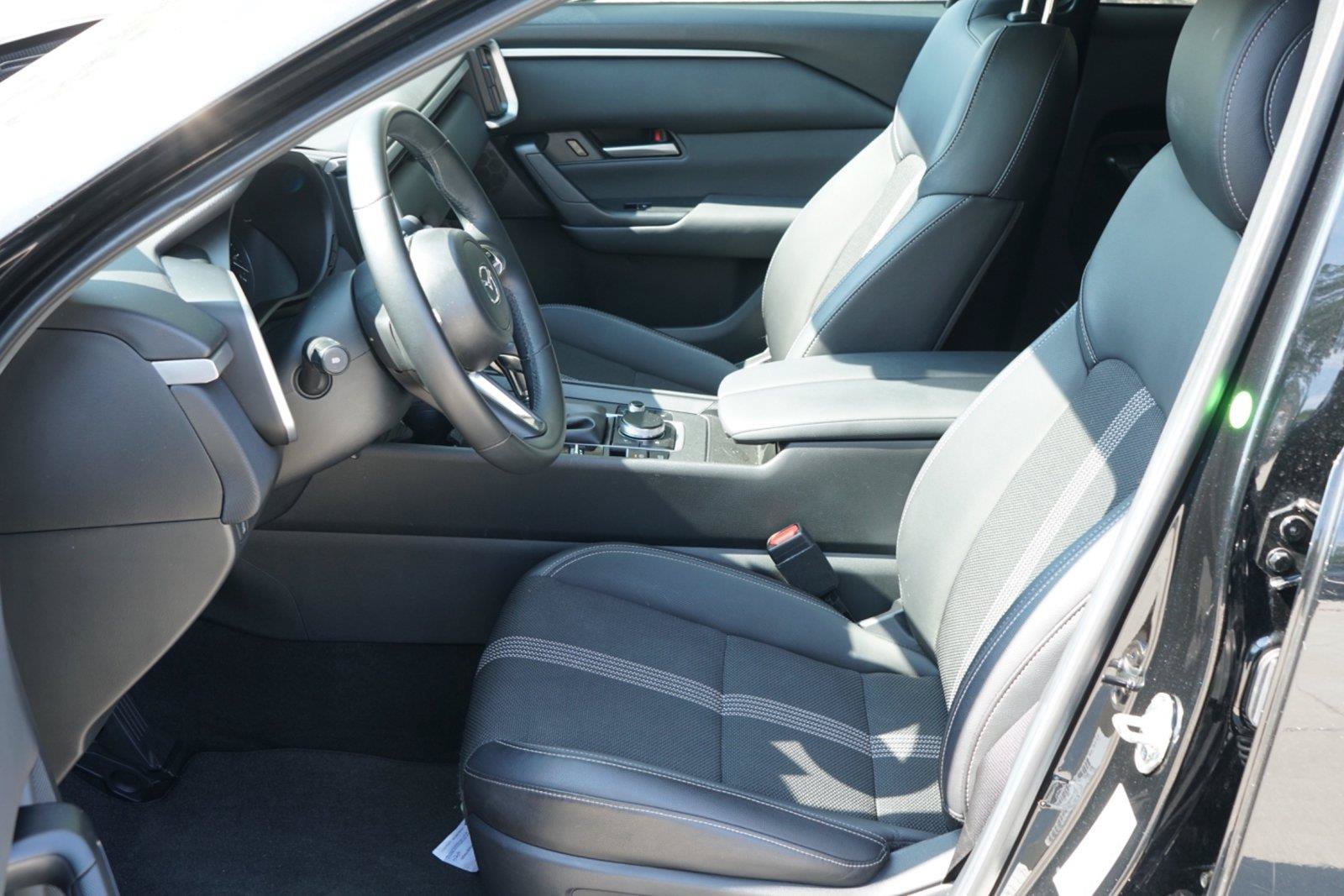 Used 2025 MAZDA CX-50 AWD 2.5 S w/ Premium Package image 10
