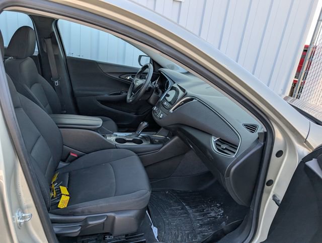 Used 2016 Chevrolet Malibu LT image 21