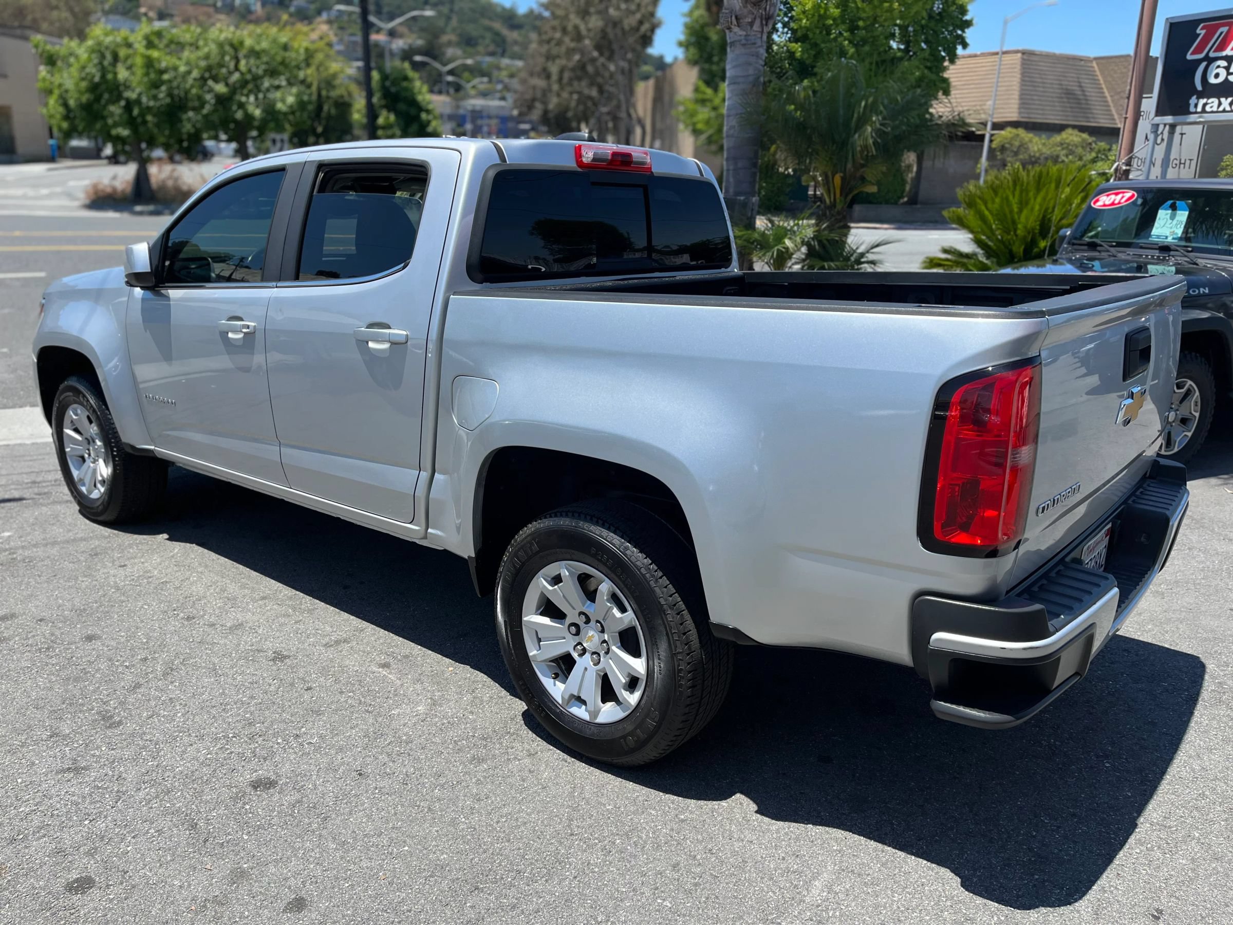 Used 2016 Chevrolet Colorado LT w/ LT Convenience Package RWD image 5