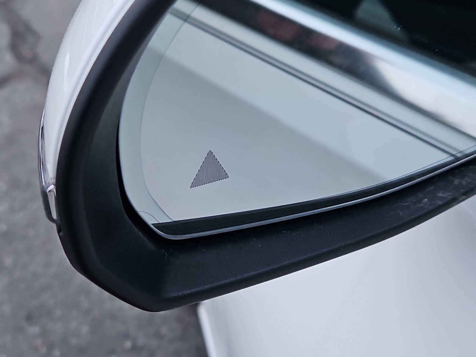 Used 2024 Mercedes-Benz C 300 4MATIC Sedan w/ Exclusive Trim Package image 25