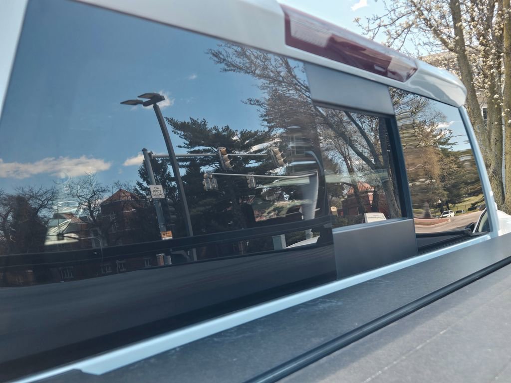 Used 2023 GMC Sierra 1500 SLT w/ SLT Premium Plus Package AWD/4WD image 21