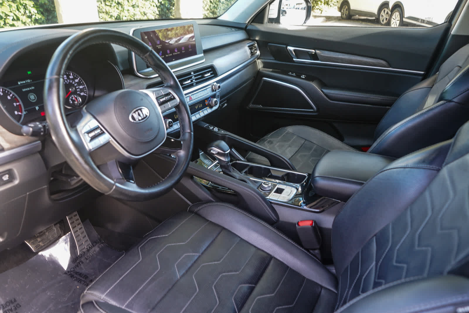 Used 2021 Kia Telluride SX w/ SX Prestige Package AWD/4WD image 19